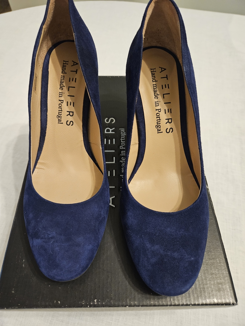 Ateliers Navy Suede Women's Classic Pump